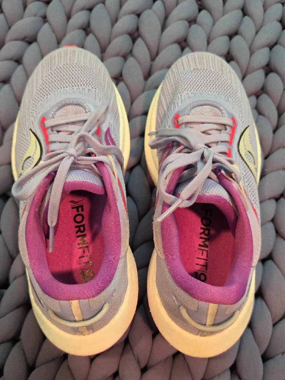 Saucony Triumph Women's Lavender Running Sneakers with Pink Accents